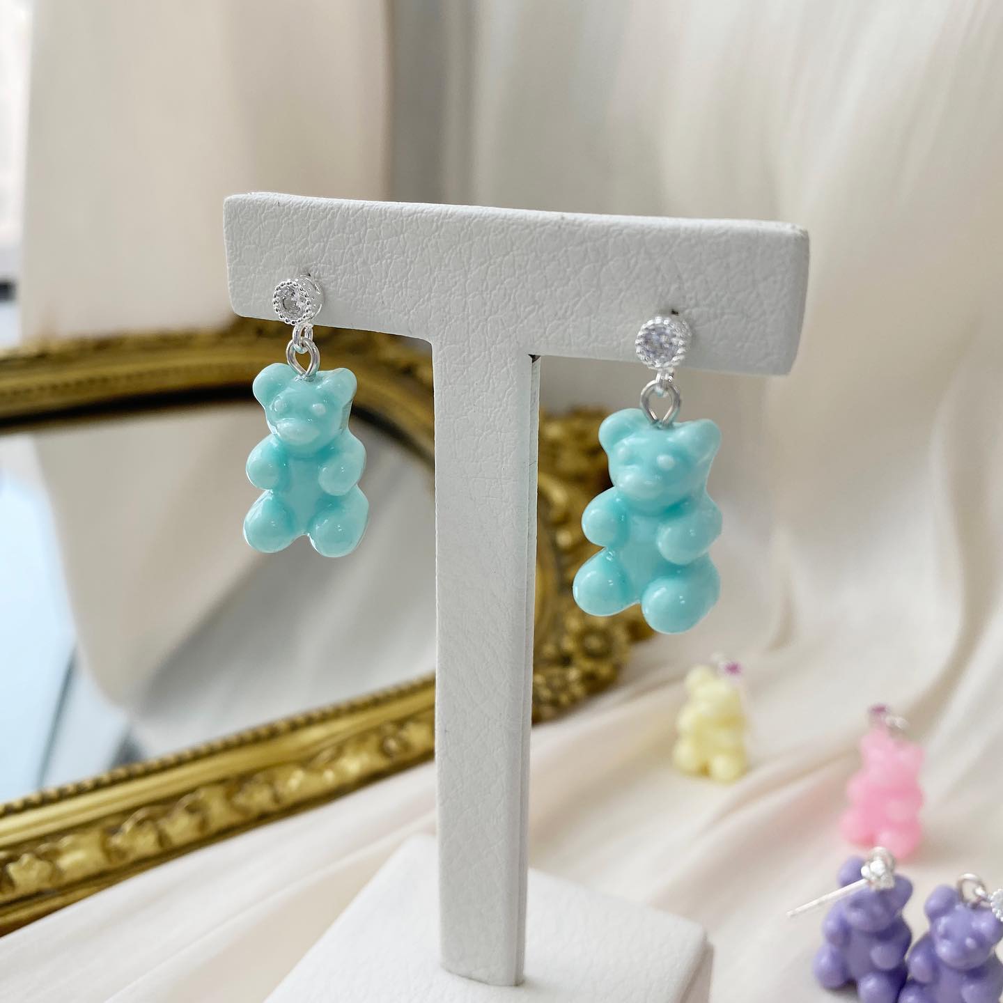 Gummy Bear Pendant in Classic Solid Colors